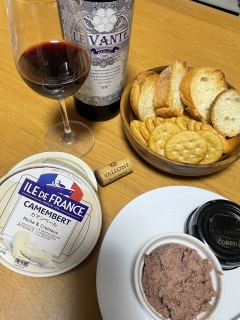 ݂Ɓc🍷